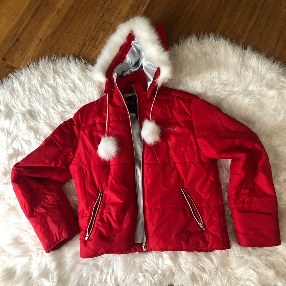 🎃🎃SOLD 🎃🎃New Guess pom pom jacket size small